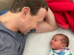 Mark Zuckerberg delighted the Network with a photo with a newborn daughter