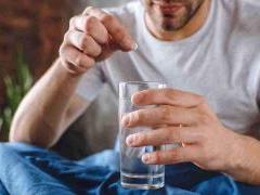 The narcologist of rozpov about an accessible way to alleviate a hangover