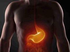 The disease of the liver can be suspected by the hands