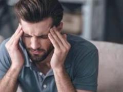 A nutritionist naming products that reduce the risk of developing depression