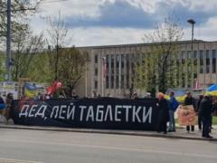 “We don’t need to be protected or released”: Russian-speaking Latvians protested against the Kremlin’s policy in Riga
