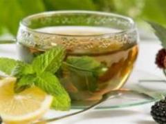 Likar rozpoviv, why not varto add honey to tea