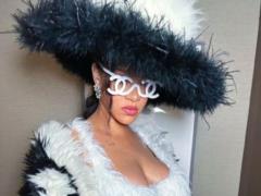 Pregnant Rihanna in a daring mini stunned image of faux fur