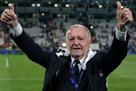 The cult president of Lyon, having officially closed his tenement, left 35 years behind him for nothing