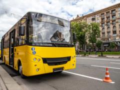 Bus drivers and their passengers restricted in the use of music