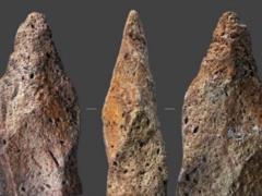 Archaeologists find 300,000-year-old hand axes in Oman