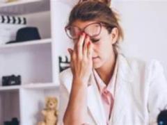Doctors named the cause of the appearance of a headache after