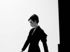 Maria Yaremchuk in the form of a fatal woman for a long time entertained fans with new photos