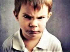 Врач Юрочкин: гормональные и психические нарушения могут вызывать потливость ночью