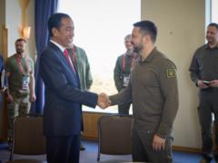 Zelensky met with the President of Indonesia in Japan: they discussed the grain initiative and the formula for peace