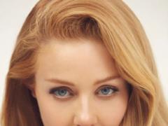 Tina Karol with a light make-up enchanted with tender shots from a new photo shoot