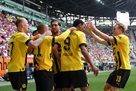 Borussia Dortmund defeated Augsburg and outperformed Bayern in the championship stages before the rest of the Bundesliga