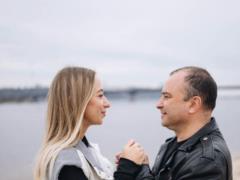 The wife of Viktor Pavlik spoke about the withdrawal of a special pass from the singer: “They took it for verification”