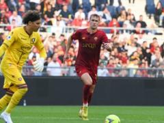 Roma spent glasses at home from Salernitana