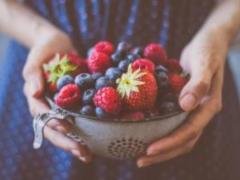 Diet for summer people: what products are required after 60 years