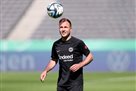 Gjotze continuing his contract with Eintracht