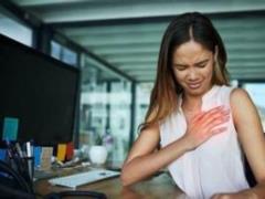 Cardiologists called the signs of a heart attack in women and men
