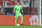 Atletico Madrid getting ready to let in a substitute goalkeeper