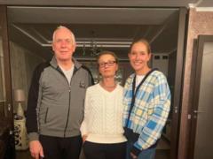 Katerina Osadcha shared rare photos with her father and insanely welcomed yoga on National Day