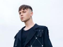 The concert of Artem Pivovarov in Switzerland was twice disrupted by the Russians: the singer performed in an original way