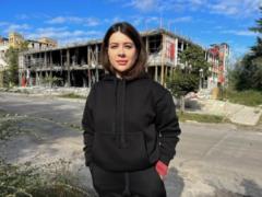 Рамина Эсхакзай показалась на фоне танка и объяснила, куда исчезла из соцсетей