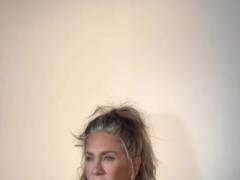 54-year-old Jennifer aniston shocked sports figure during a hot workout