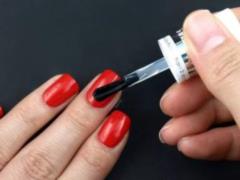 Для чего нужно использовать топовое покрытие в маникюре