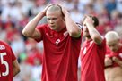 Norway limply played Scotland, having lost a win after two missed balls, like the match