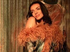 The photographer declassified where Nadezhda Meikher is, who is married to a Russian