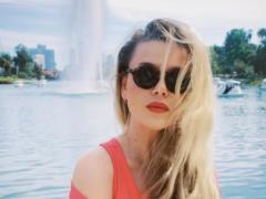 Alina Grosu knew where she stained her mustaches:  