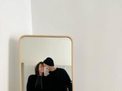 Nadya Dorofєva set fire to her new track in the clips of Misha Katzurina