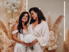 Anna Trincher made a similarity with her mother-beautiful