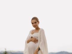 For the third time, pregnant Sasha Bo declassified the sex of the unborn child