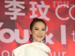 Mulan soundtrack artist Coco Lee commits suicide