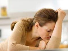 What are the dangers of frequent sleep deprivation in adulthood