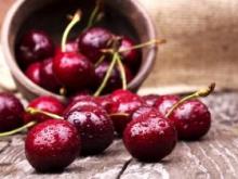 Berry foot masks
