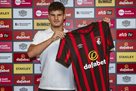 Bournemouth signed the left defender AZ Alkmaar