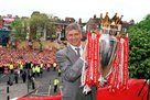 Arsenal officially voted about the release of the statue of Arsene Wenger at the Emirates Stadium