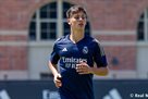 Guler having removed the injury of the right knee