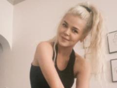 Alina Grosu in a sports outfit boasted a fantastic stretch