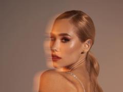 Dasha Kvitkova without underwear captured the Network with a spicy photo shoot