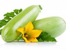 3 refreshing face masks using zucchini