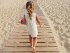 Chi rightly walk barefoot