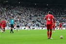 Van Dijk threatens to take a match ban for a red card from the match against Newcastle