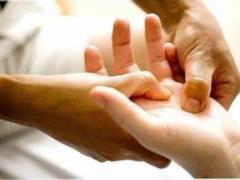 Dry Hand Problems: Causes and Solutions