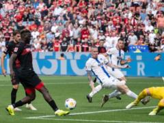 Bayer won the third win, Freiburg and Mainz played the other matches of the Bundesliga devastatingly