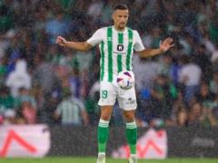 Protector of Betis hoche in Al-Ittikhad