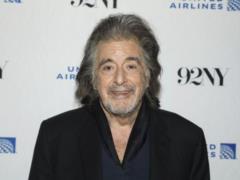 83-летний Аль Пачино после рождения сына будет судится с 29-летней возлюбленной