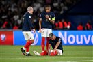 Giroud recovered from injury in the match against Ireland
