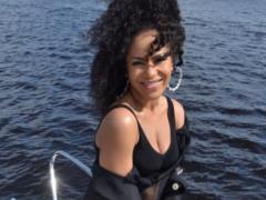 44-year-old Gaitana showed what she looks like now and what she does abroad